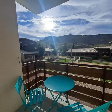Cosy Au Cœur Des Deux Alpes, Idéal Pour 3 Personnes - Fr-1-516-137